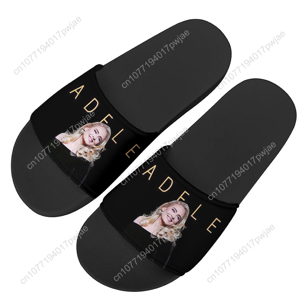 Adele Singer Poster Pantofole  - Home Outside Bathroom recensione e prezzo